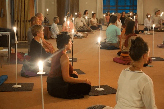 Gazing Meditation (Trāṭaka)